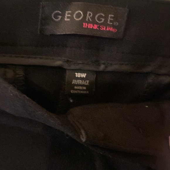 Trousers with front and back pockets. Made by GEORGE Think Slim size 18W Average - Picture 4 of 4